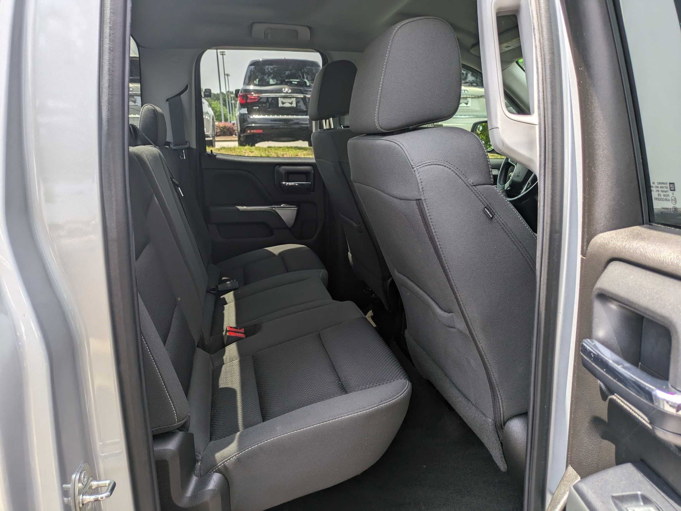 2018 Chevrolet Silverado 1500 2WD Double Cab 143.5 LT w/1LT